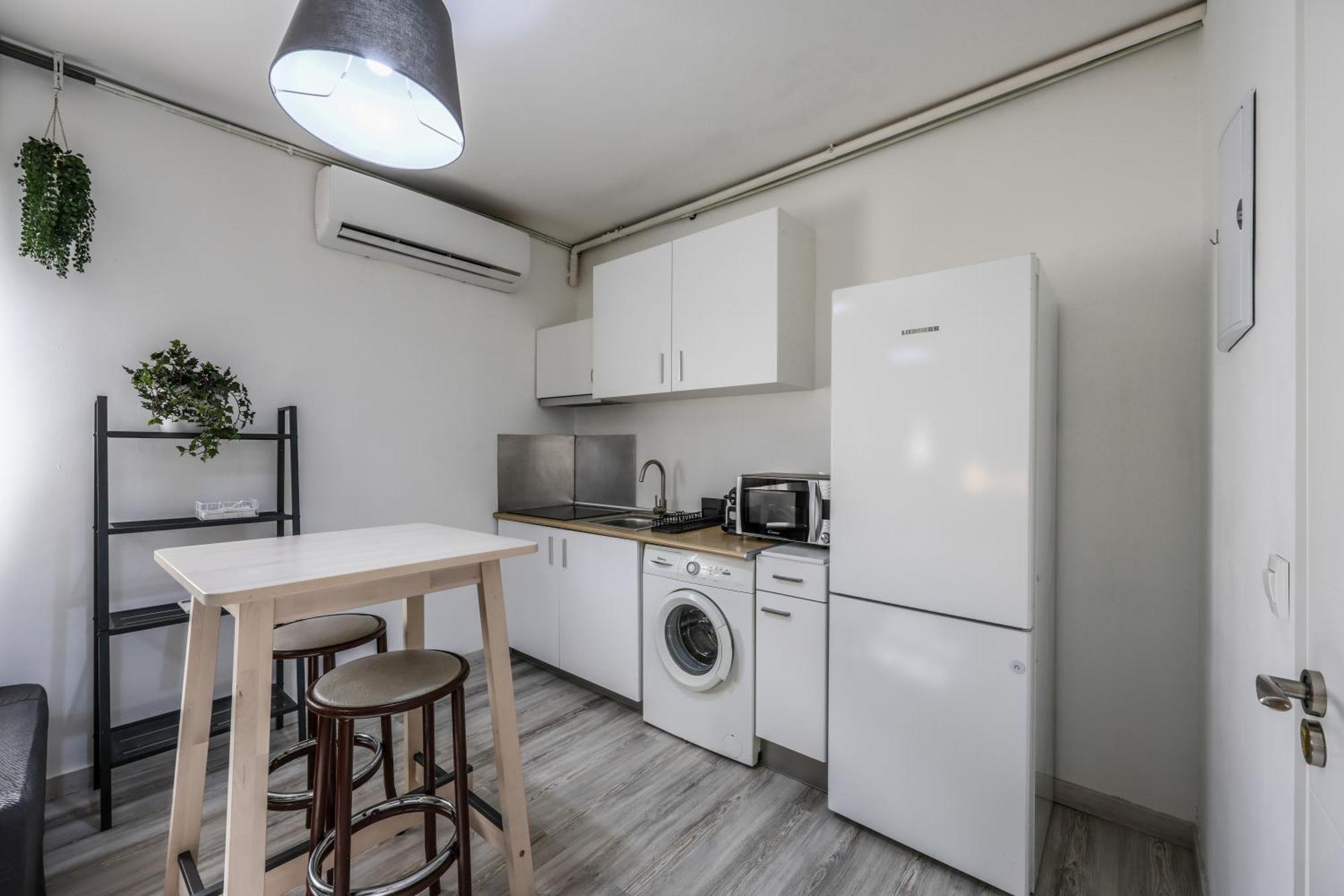 Algaba 28 Estudio San Isidro-Oporto-Vistalege Apartment Madrid Ngoại thất bức ảnh