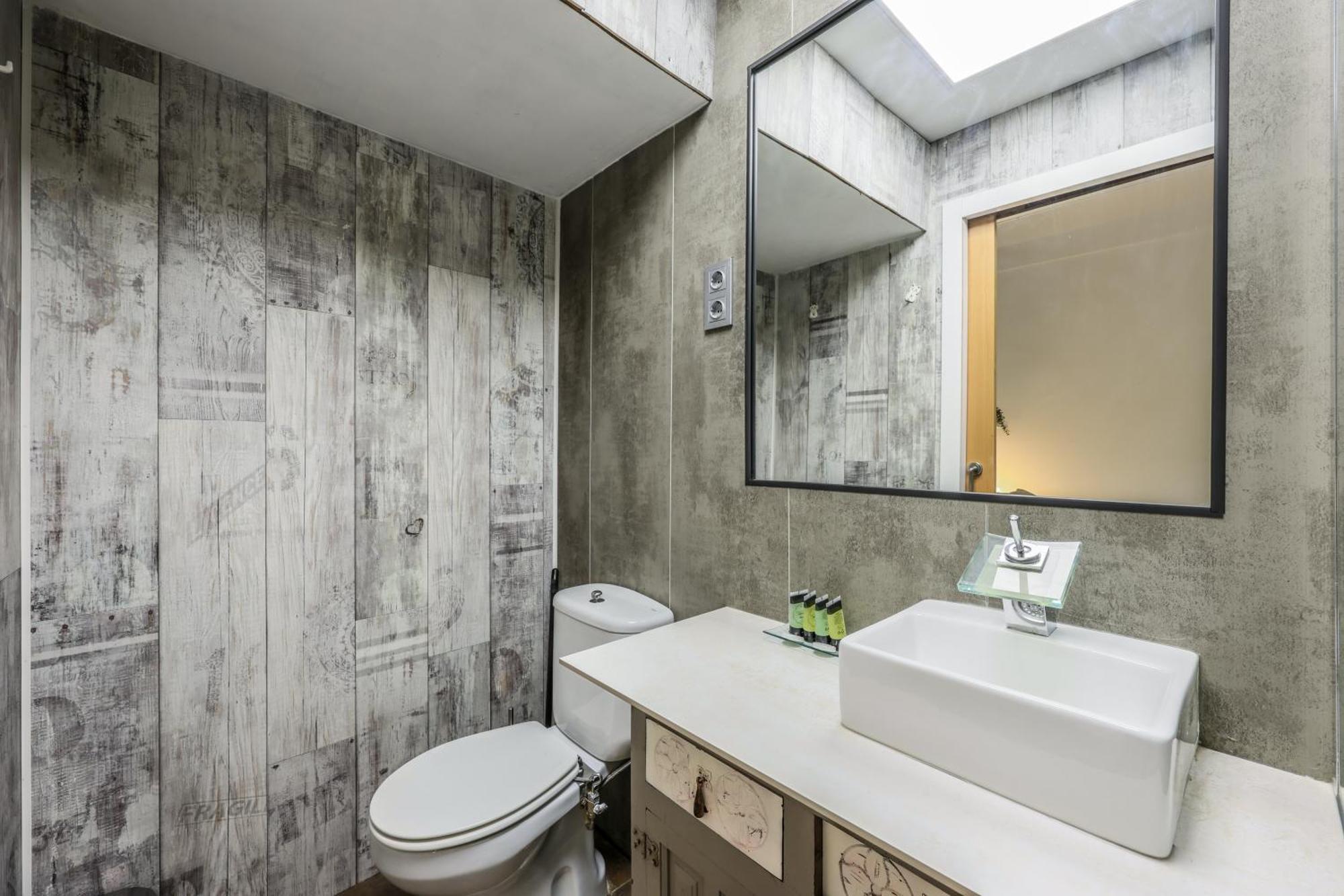Algaba 28 Estudio San Isidro-Oporto-Vistalege Apartment Madrid Ngoại thất bức ảnh